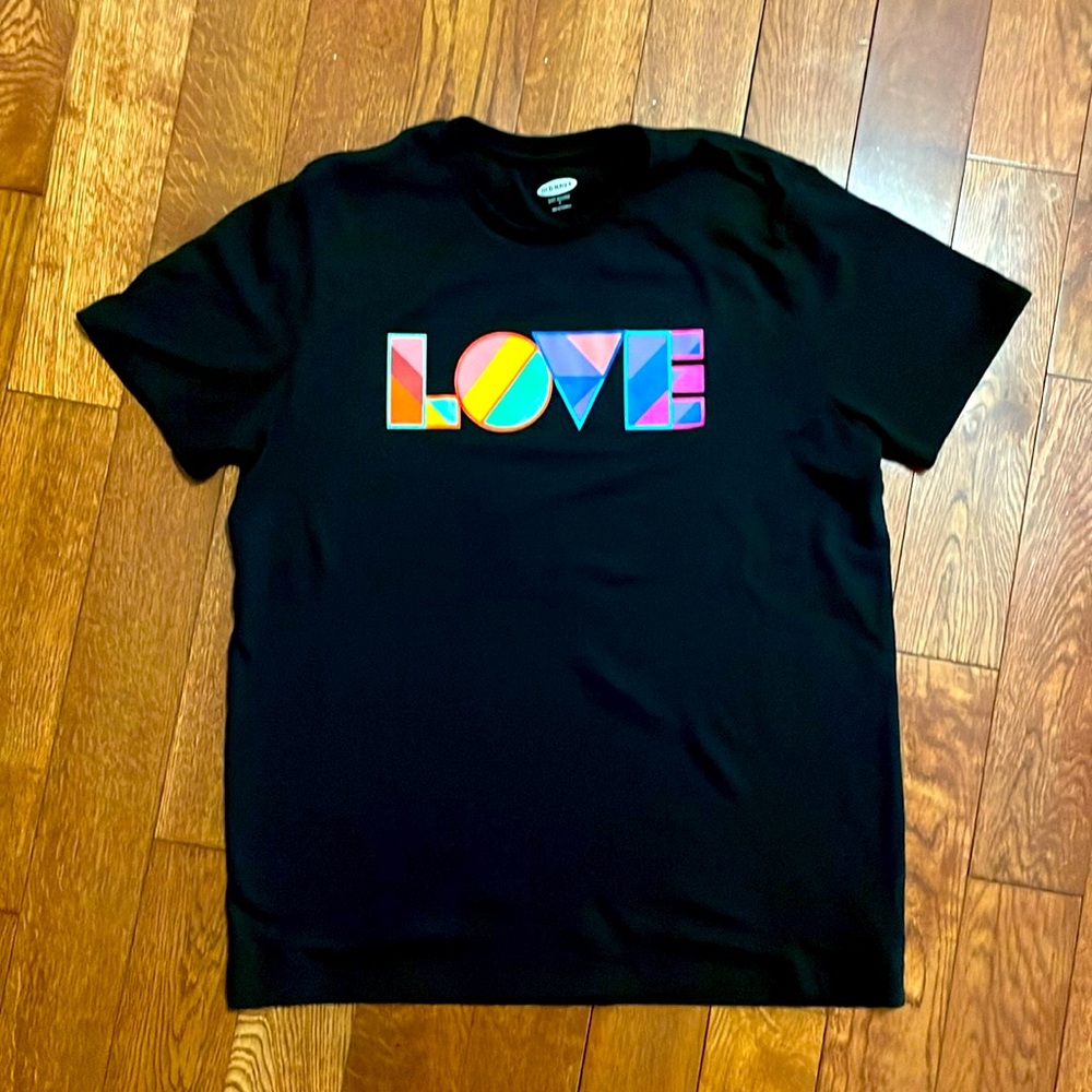 Old Navy soft-washed LOVE tee